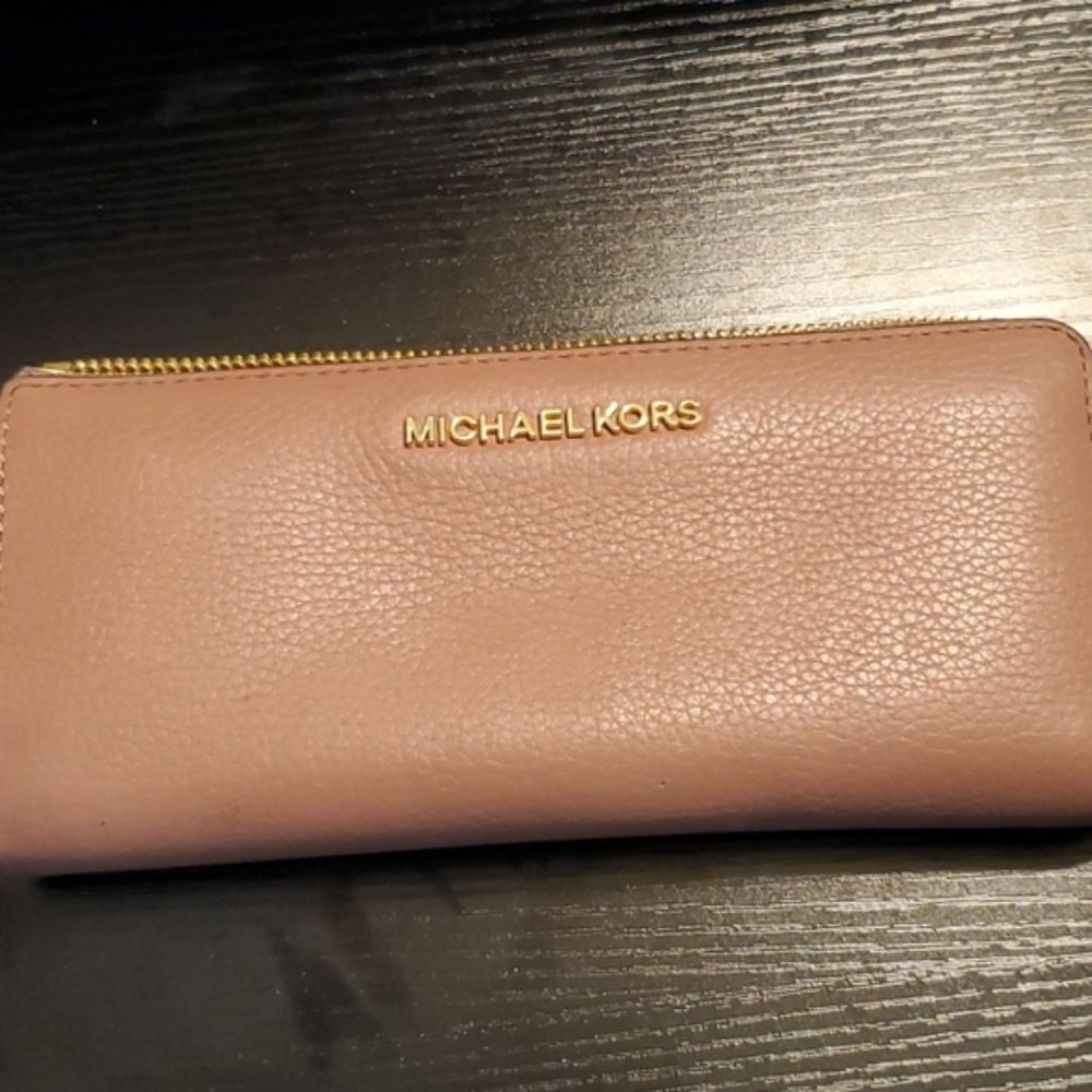 Michael Kors jet set travel wallet Dusty Rose